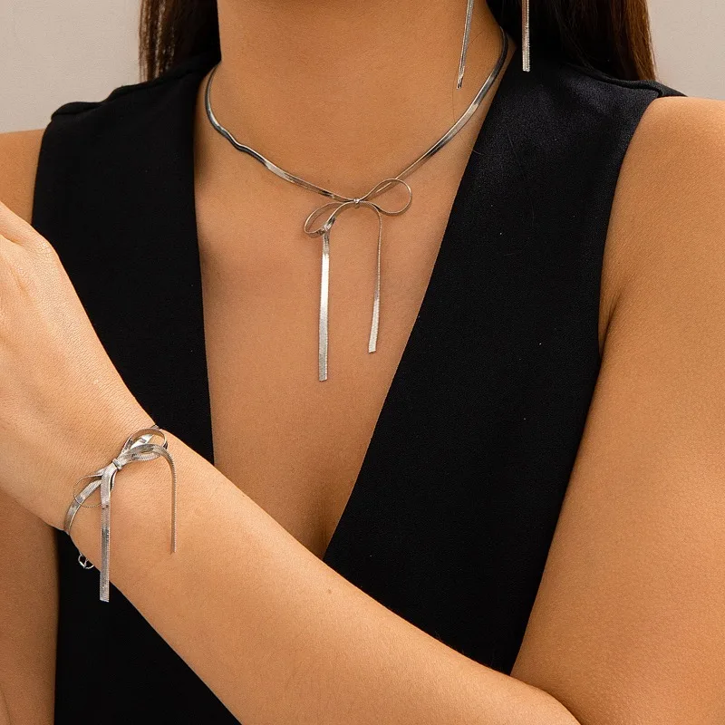 Beau | Ketting en armband set - Strik - Subtiel en elegant