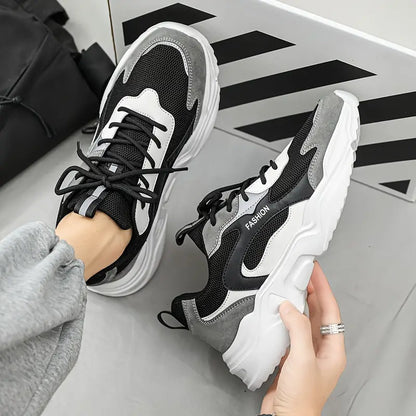 Sneakers - Waterdichte en geïsoleerde winter sneakers, zwart/wit, comfortabel